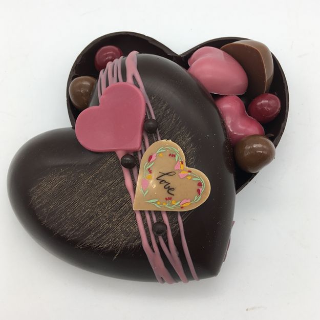 Montage chocolat sur le thème de la Saint Valentin